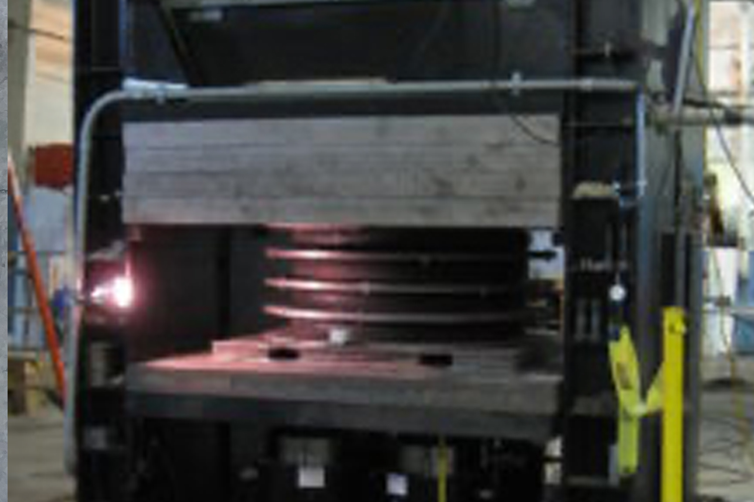 7,600,000 lb compression test on a leg mating unit pad stack